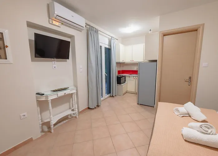 Melina Luxury Suites, Seaside Nests In Апартаменты