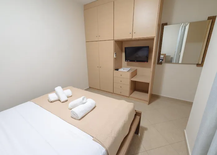 Melina Luxury Suites, Seaside Nests In *