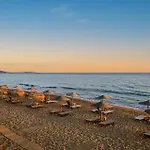 Melina Luxury Suites, Seaside Nests In Apartment