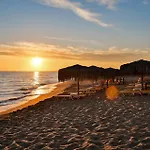 Apartment Melina Luxury Suites, Seaside Nests In
