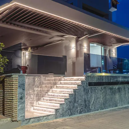 Melina Luxury Suites, Seaside Nests In * קורוטה