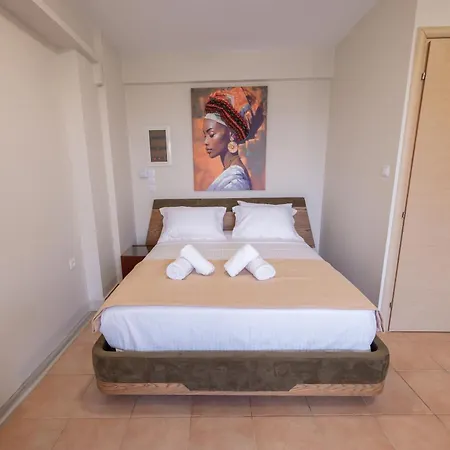 Melina Luxury Suites, Seaside Nests In