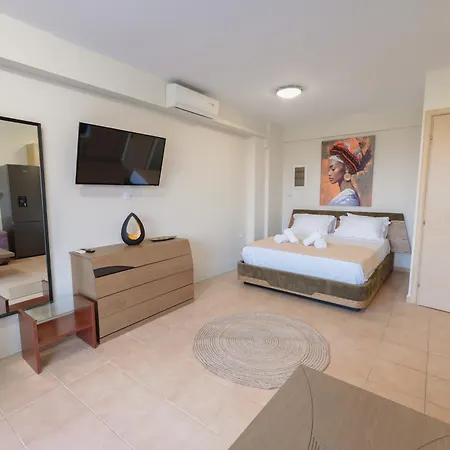 דירה Melina Luxury Suites, Seaside Nests In