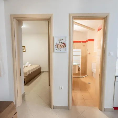 Διαμέρισμα Melina Luxury Suites, Seaside Nests In Κουρούτα