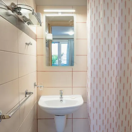 Melina Luxury Suites, Seaside Nests In * קורוטה