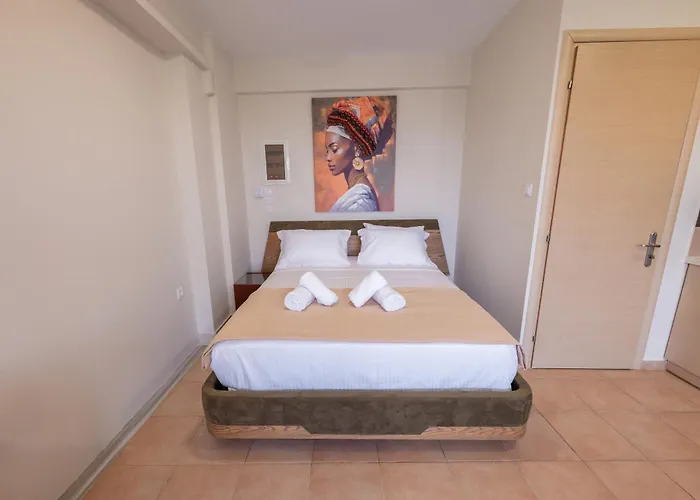 Melina Luxury Suites, Seaside Nests In