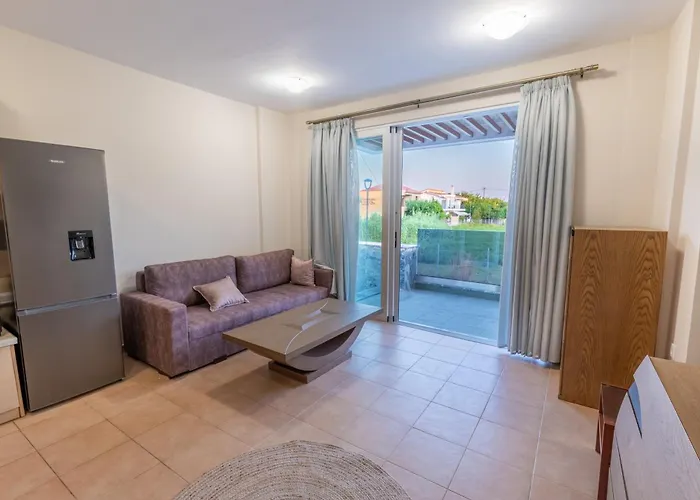 Melina Luxury Suites, Seaside Nests In Appartement Kourouta