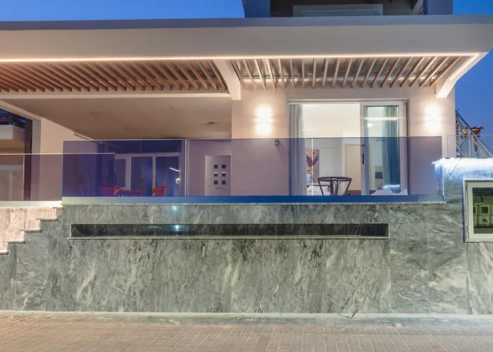 Melina Luxury Suites, Seaside Nests In Apartman Kurúta