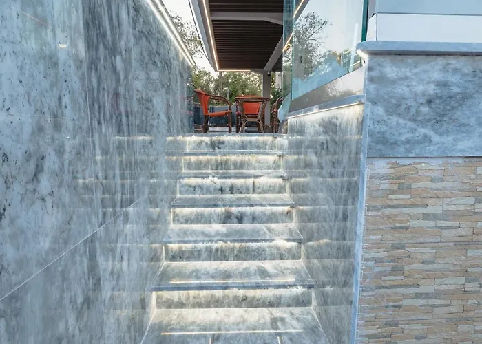 Melina Luxury Suites, Seaside Nests In Kourouta