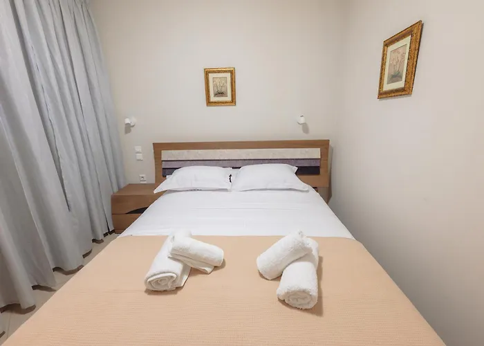 Melina Luxury Suites, Seaside Nests In * Kourouta