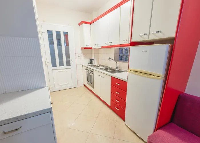 Melina Luxury Suites, Seaside Nests In Appartement