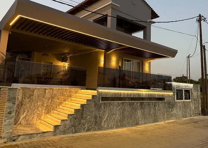 Melina Luxury Suites, Seaside Nests In * Kourouta