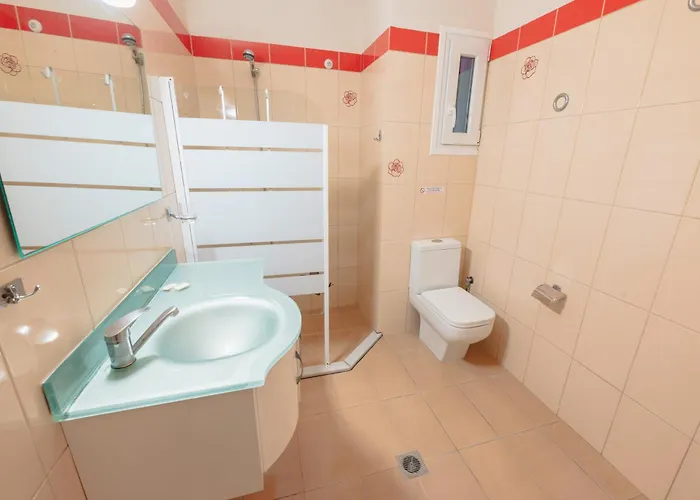 Melina Luxury Suites, Seaside Nests In Kourouta